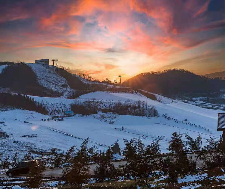 宜昌滑雪旅游目的地推荐巴东绿葱坡华中亚布力