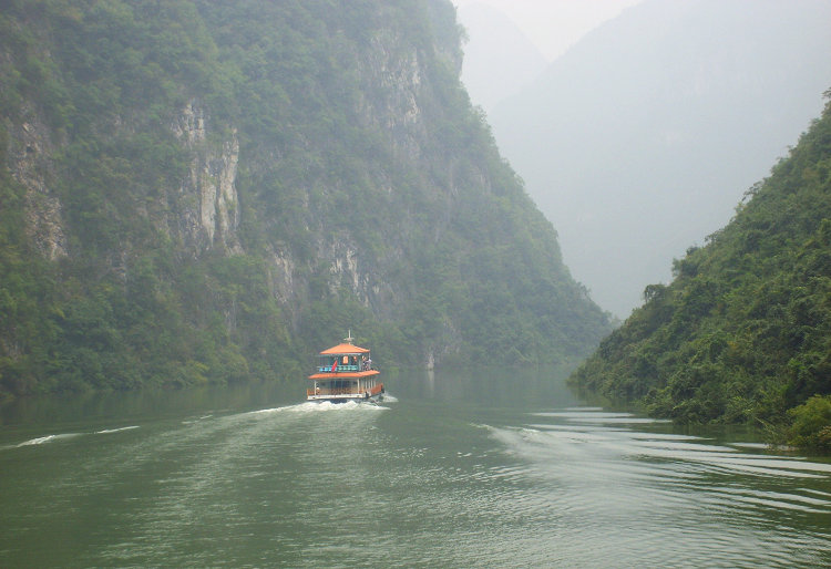 高峡平湖游船串联长江三峡神农架，船游西陵峡看高峡平湖